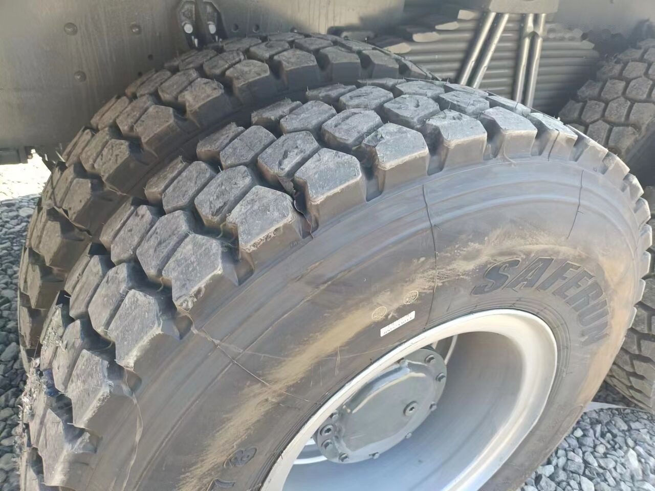 Camión volquete Sinotruk Howo: foto 8