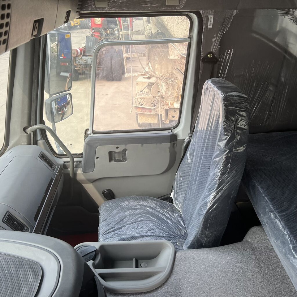 Sinotruk Howo  - Camión volquete: foto 4 Sinotruk Howo  - Camión volquete: foto 4