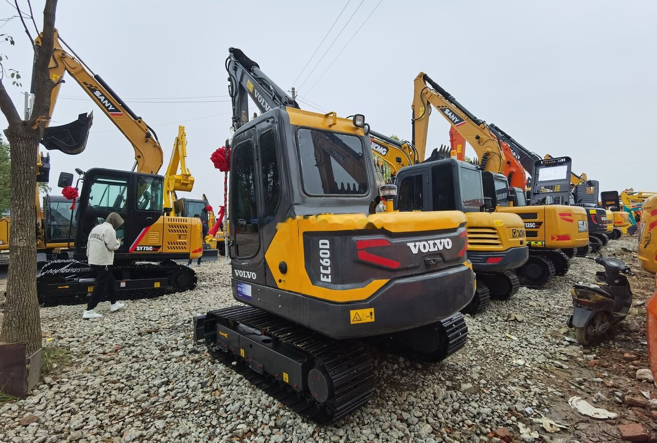 Volvo EC60D - Miniexcavadora: foto 1 Volvo EC60D - Miniexcavadora: foto 1