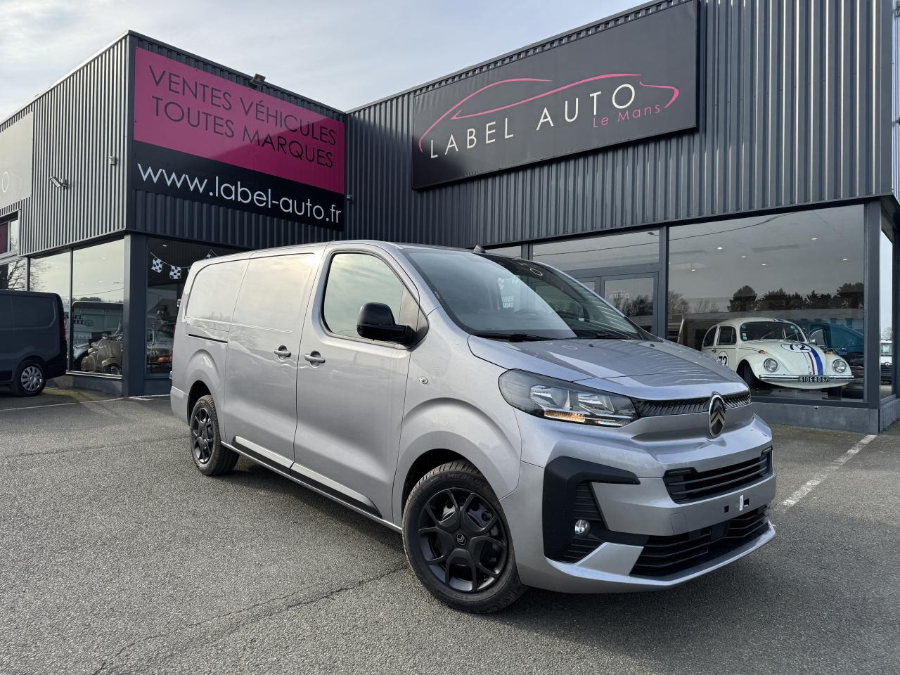 CITROEN Jumpy XL 2.0 BlueHDi - 180 S&S - BV EAT8 III FOURGON . PHASE 2 - Furgón: foto 1 CITROEN Jumpy XL 2.0 BlueHDi - 180 S&S - BV EAT8 III FOURGON . PHASE 2 - Furgón: foto 1