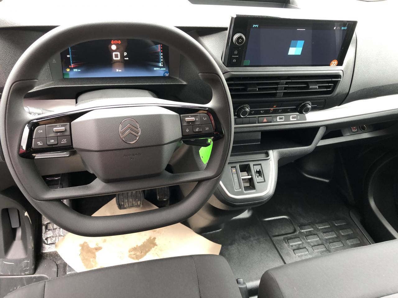 CITROEN jumpy XL 2.0 BLUEHDI 180CH S&S CABINE APPROFONDIE FIXE EAT8 5 PLACES - Furgón: foto 4 CITROEN jumpy XL 2.0 BLUEHDI 180CH S&S CABINE APPROFONDIE FIXE EAT8 5 PLACES - Furgón: foto 4