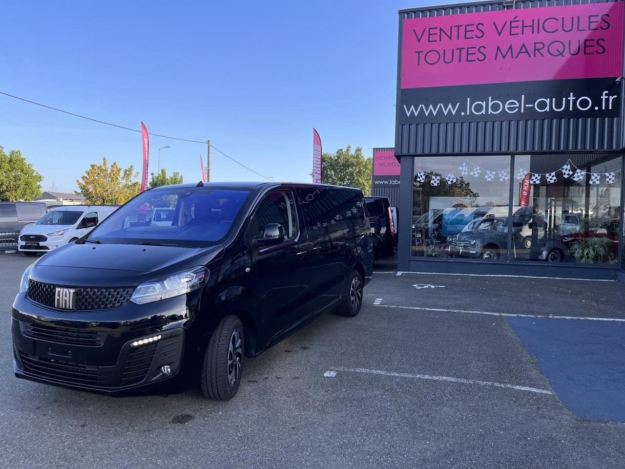 Furgoneta combi FIAT Scudo XL 2.0 BlueHDi - 180 S&S - BVA Cabine Approfondie 6 PLACES: foto 7 Furgoneta combi FIAT Scudo XL 2.0 BlueHDi - 180 S&S - BVA Cabine Approfondie 6 PLACES: foto 7