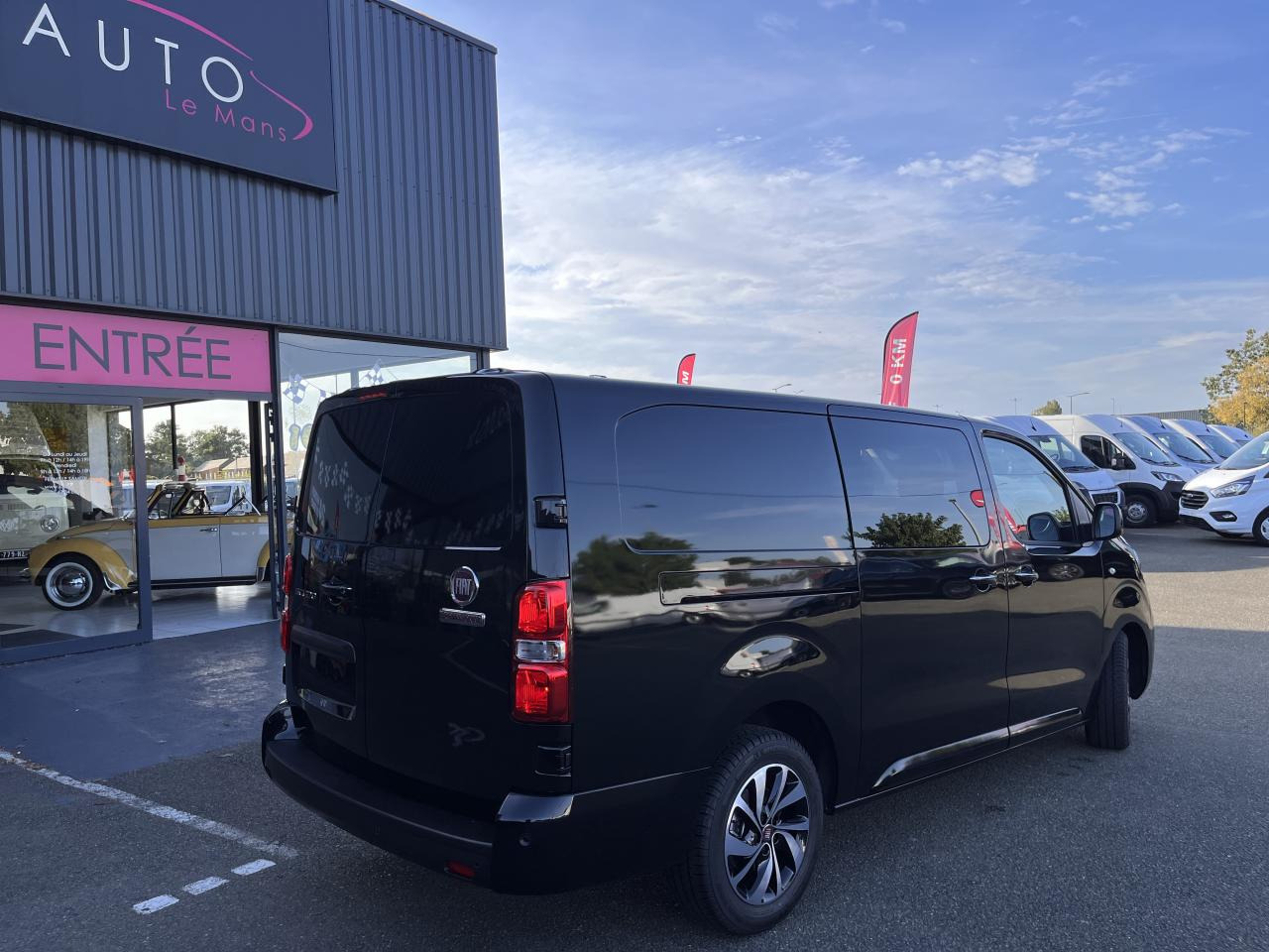 Furgoneta combi FIAT Scudo XL 2.0 BlueHDi - 180 S&S - BVA Cabine Approfondie 6 PLACES: foto 6 Furgoneta combi FIAT Scudo XL 2.0 BlueHDi - 180 S&S - BVA Cabine Approfondie 6 PLACES: foto 6