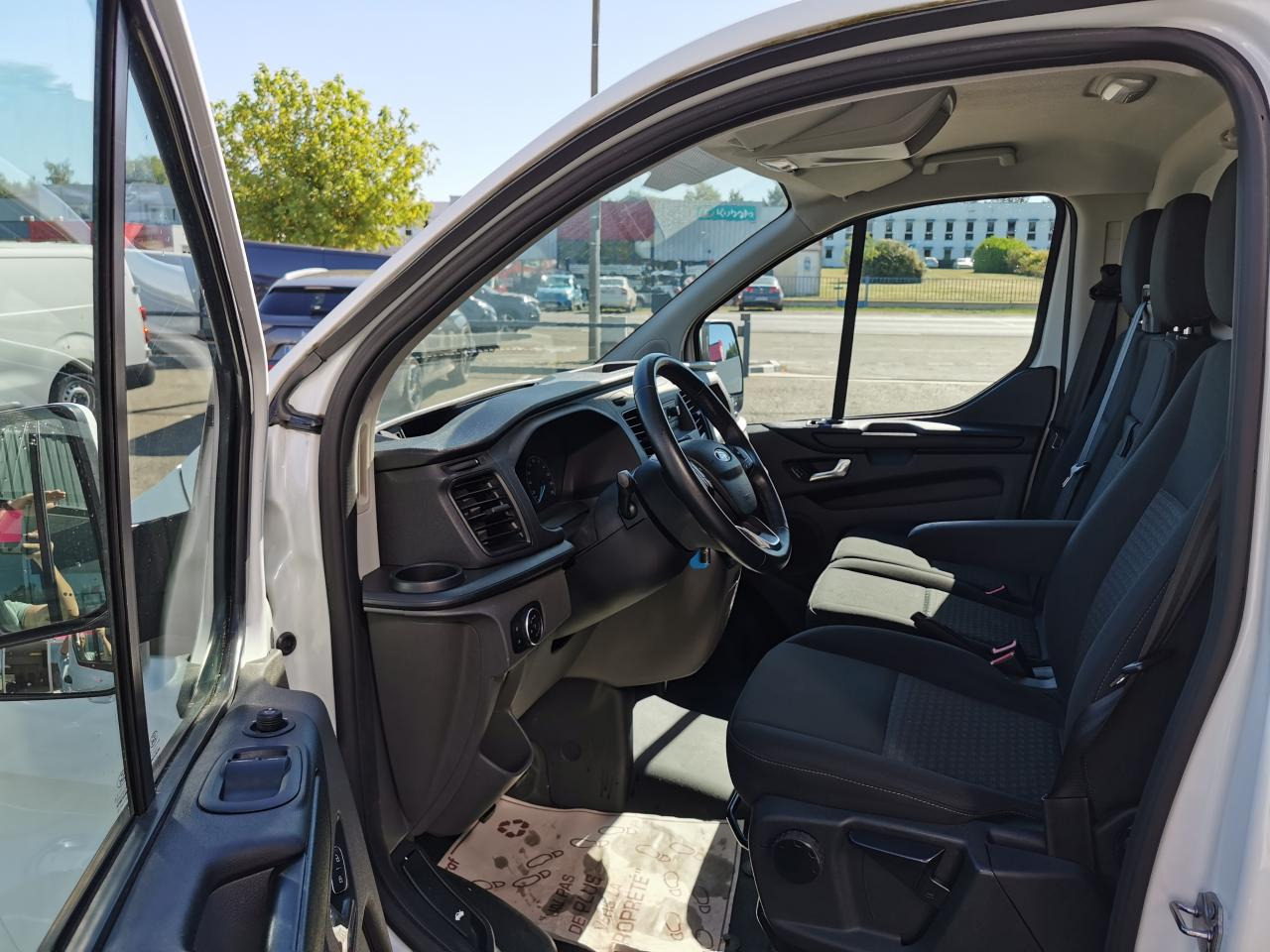 FORD Transit Custom 2.0 EcoBlue mHEV - 130 S&S TRANSIT CUSTOM FOURGON Fourgon 280 L1H1 Trend Business - Furgón: foto 5 FORD Transit Custom 2.0 EcoBlue mHEV - 130 S&S TRANSIT CUSTOM FOURGON Fourgon 280 L1H1 Trend Business - Furgón: foto 5