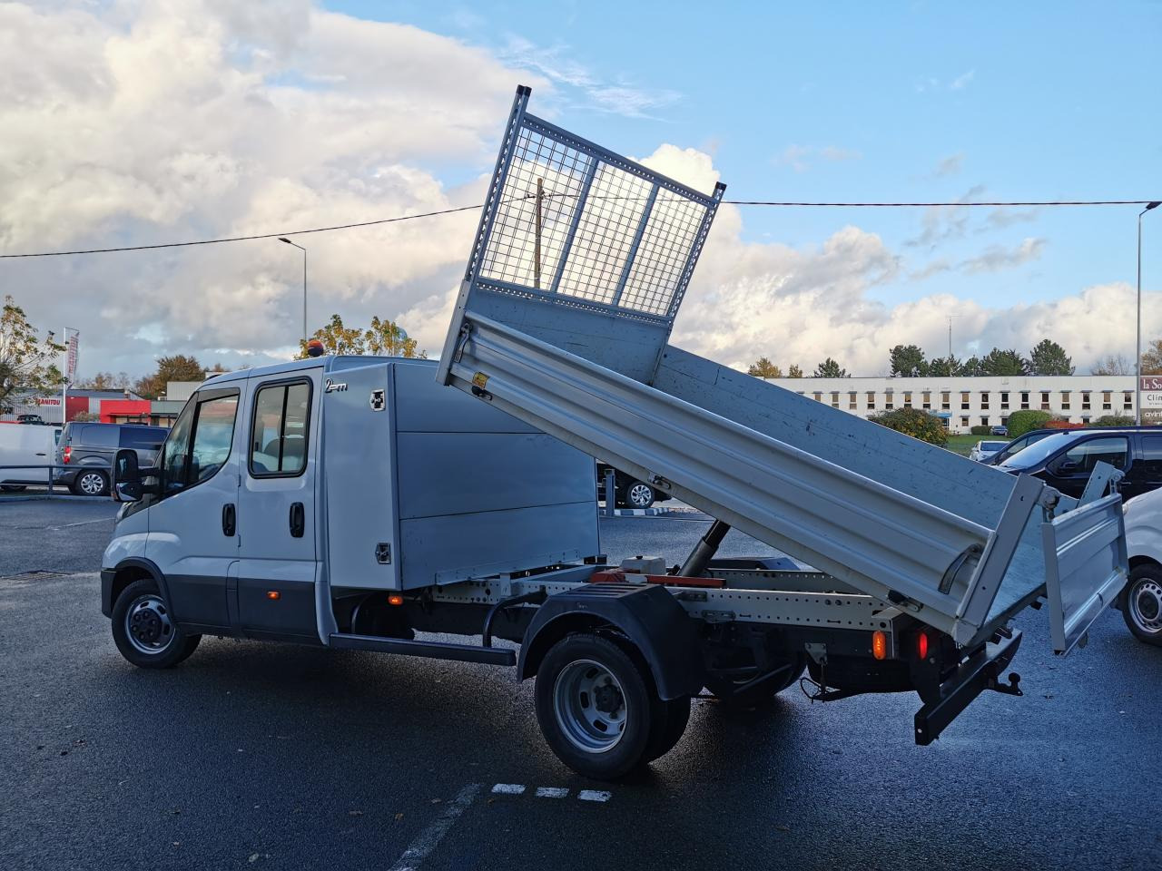 Furgoneta basculante IVECO daily 35C14 BENNE COFFRE DOUBLE CABINE 6 places: foto 10
