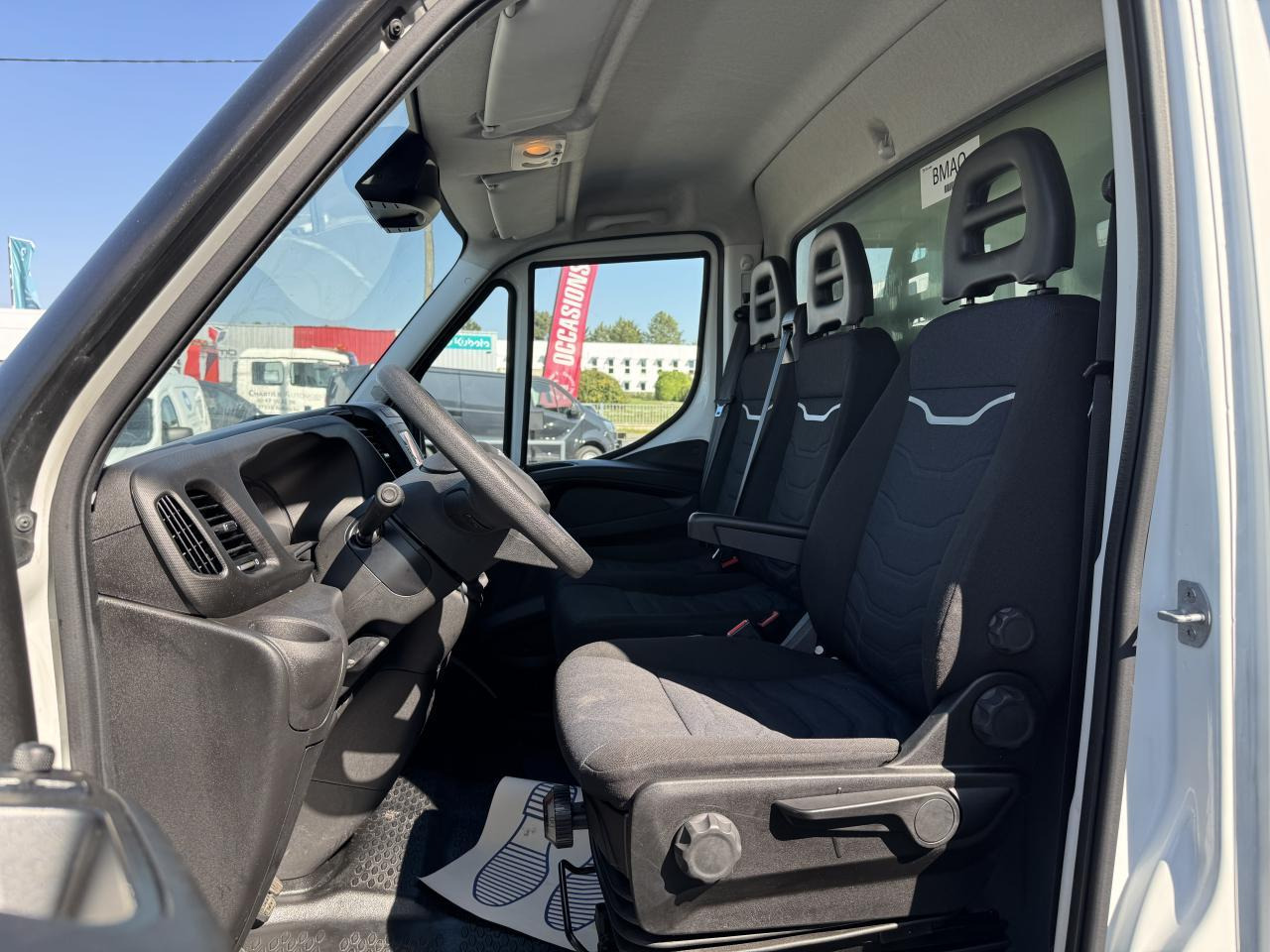 Iveco Daily 35 C 16 CAISSE HAYON 20M3 - Furgoneta caja cerrada: foto 5 Iveco Daily 35 C 16 CAISSE HAYON 20M3 - Furgoneta caja cerrada: foto 5