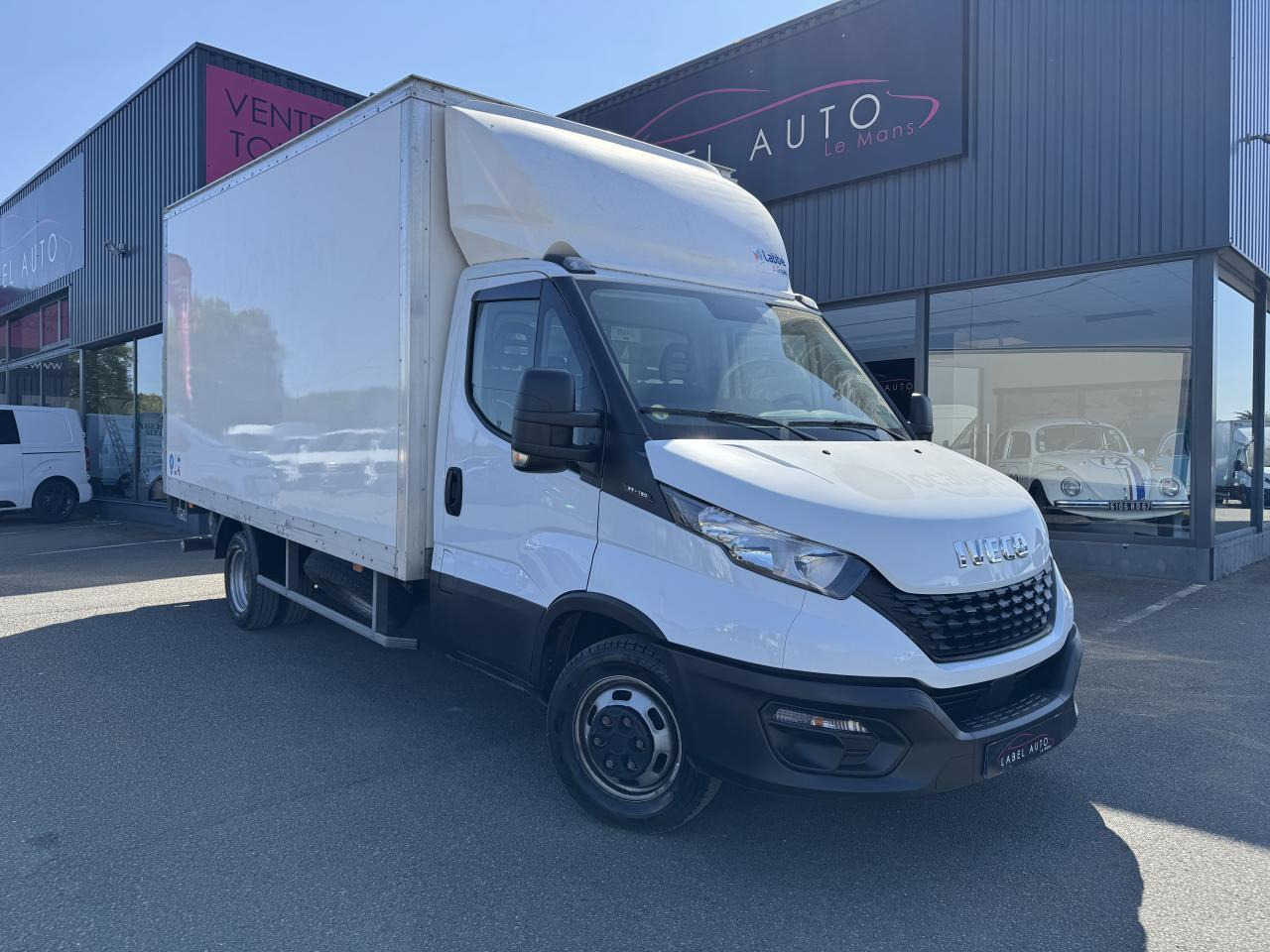 Iveco Daily 35 C 16 CAISSE HAYON 20M3 - Furgoneta caja cerrada: foto 2 Iveco Daily 35 C 16 CAISSE HAYON 20M3 - Furgoneta caja cerrada: foto 2
