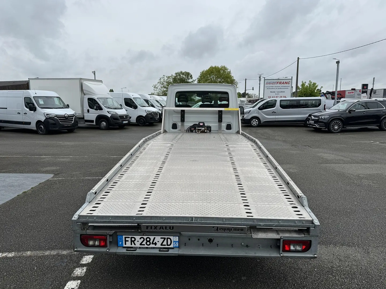 Iveco Daily 35C16H3.0 EMPATTEMENT 4100 - Grua de remolque autos: foto 3 Iveco Daily 35C16H3.0 EMPATTEMENT 4100 - Grua de remolque autos: foto 3