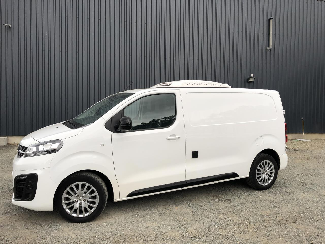 OPEL VIVARO 2.0 D 145CH FRIGORIFIQUE POSITIF THERMOKING - Furgoneta frigorifica: foto 2 OPEL VIVARO 2.0 D 145CH FRIGORIFIQUE POSITIF THERMOKING - Furgoneta frigorifica: foto 2