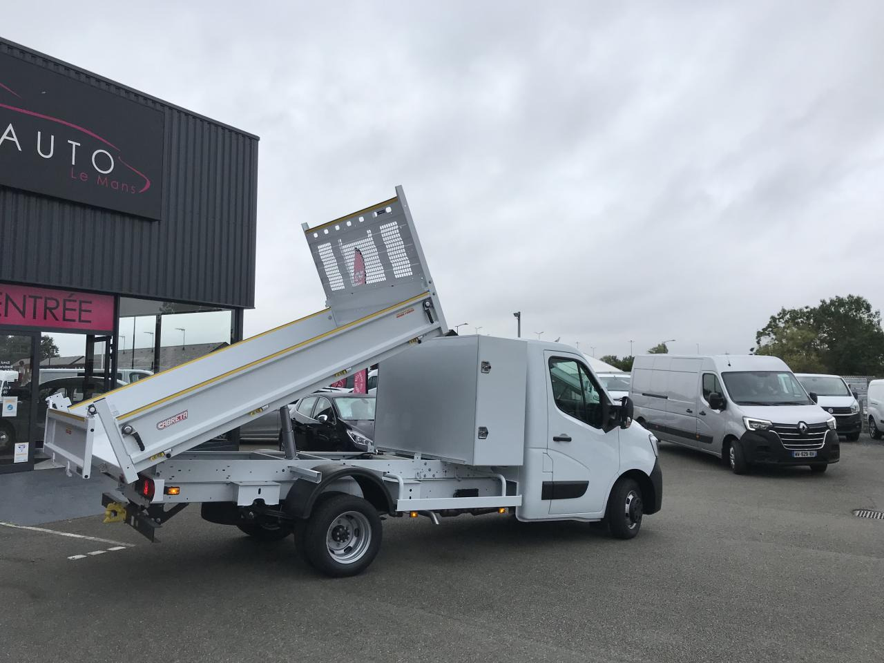 RENAULT Master Confort R3500RJ L3 2.3 dCi - 165 III CHASSIS CABINE Châssis Cabine L3 Propulsion PHASE - Otros maquinaria: foto 3 RENAULT Master Confort R3500RJ L3 2.3 dCi - 165 III CHASSIS CABINE Châssis Cabine L3 Propulsion PHASE - Otros maquinaria: foto 3