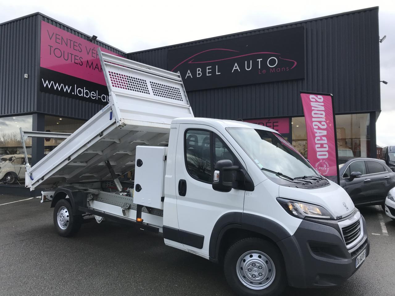 Peugeot Boxer ASPHALT 335 L3 2.2 BlueHDi S&S - 165 III CHASSIS CABINE BENNE COFFRE - Furgoneta basculante: foto 1 Peugeot Boxer ASPHALT 335 L3 2.2 BlueHDi S&S - 165 III CHASSIS CABINE BENNE COFFRE - Furgoneta basculante: foto 1