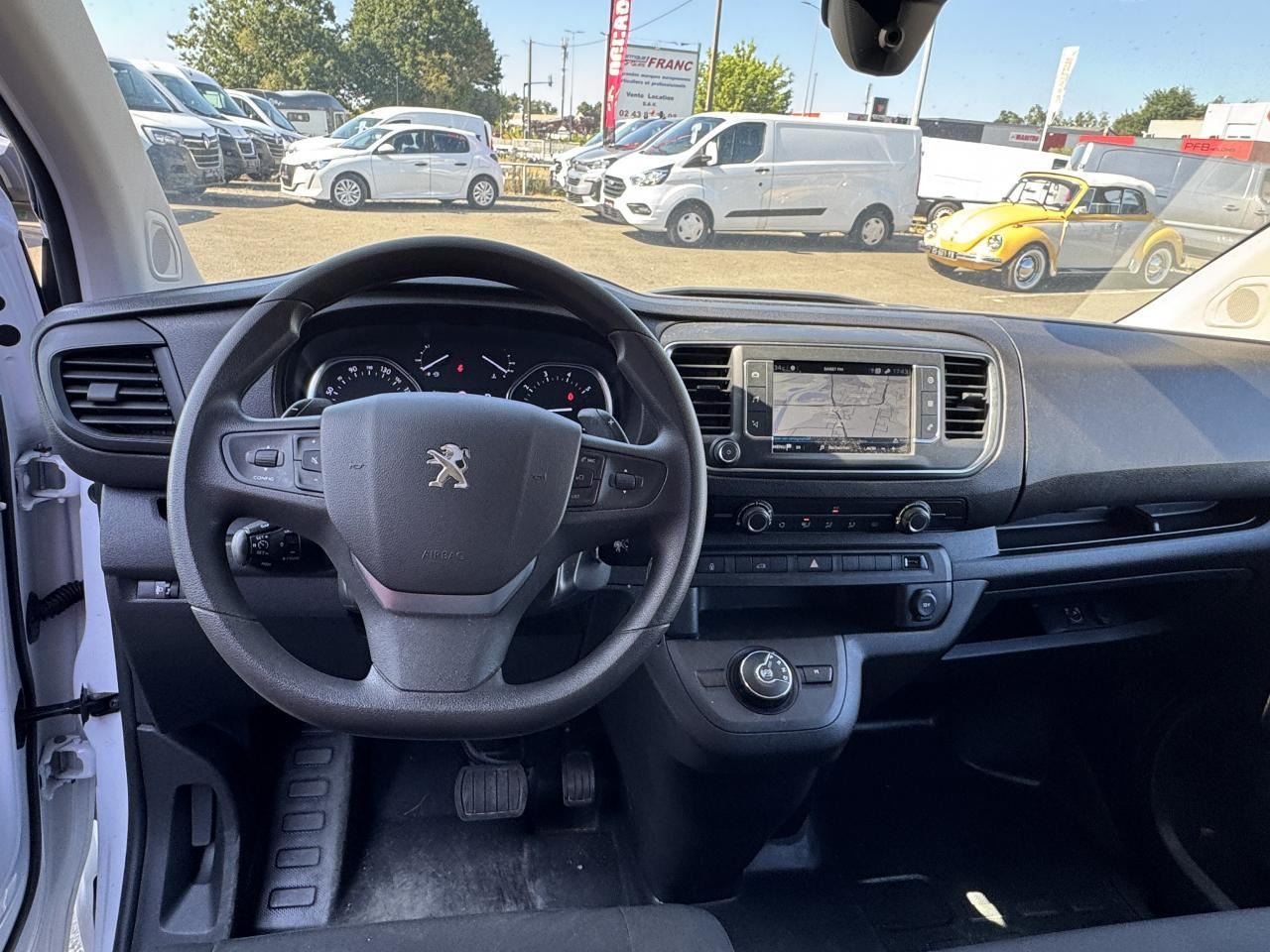 Peugeot Expert Standard 2.0 BlueHDi - 145 S&S - BV EAT8 III FOURGON Fourgon Asphalt PHASE 1 - Furgón: foto 3 Peugeot Expert Standard 2.0 BlueHDi - 145 S&S - BV EAT8 III FOURGON Fourgon Asphalt PHASE 1 - Furgón: foto 3