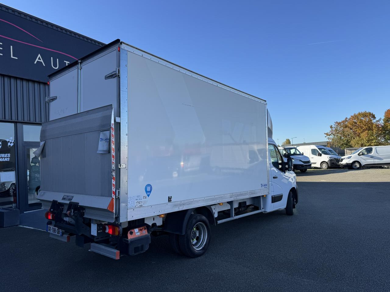 RENAULT Master Confort R3500 L2 2.3 dCi - 130 III CHASSIS CABINE Châssis Cabine L2 Propulsion PHASE 3 - Furgoneta caja cerrada: foto 5 RENAULT Master Confort R3500 L2 2.3 dCi - 130 III CHASSIS CABINE Châssis Cabine L2 Propulsion PHASE 3 - Furgoneta caja cerrada: foto 5