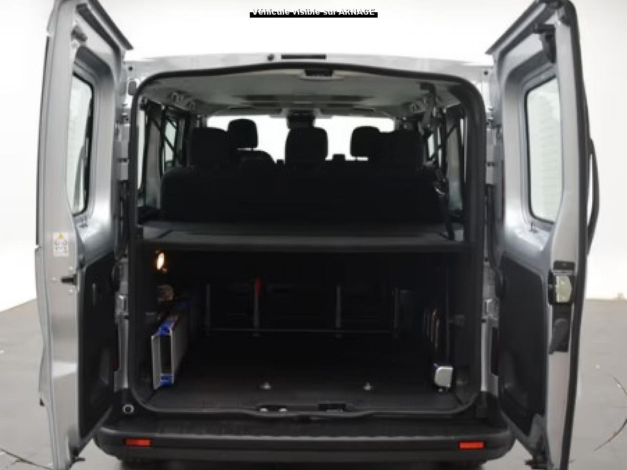 RENAULT Trafic L2 2.0 Energy dCi - 150 - S&S - 24b III COMBI Combi Grand Evolution L2H1 PHASE 3 - Furgoneta combi: foto 3 RENAULT Trafic L2 2.0 Energy dCi - 150 - S&S - 24b III COMBI Combi Grand Evolution L2H1 PHASE 3 - Furgoneta combi: foto 3