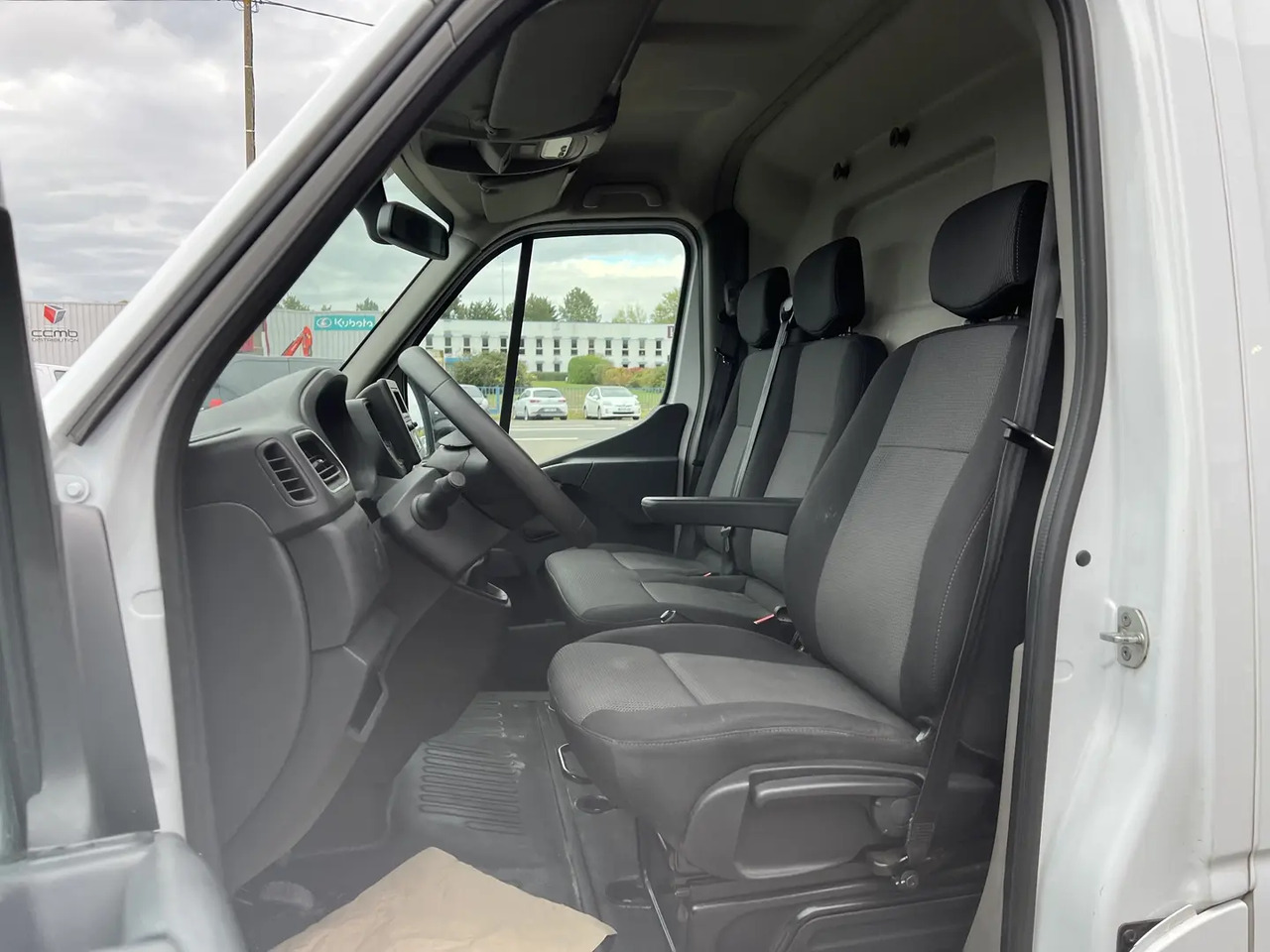 Renault Master F3300 L2H2 2.3 BLUE DCI 135CH CONFORT EURO6 - Furgón: foto 4 Renault Master F3300 L2H2 2.3 BLUE DCI 135CH CONFORT EURO6 - Furgón: foto 4