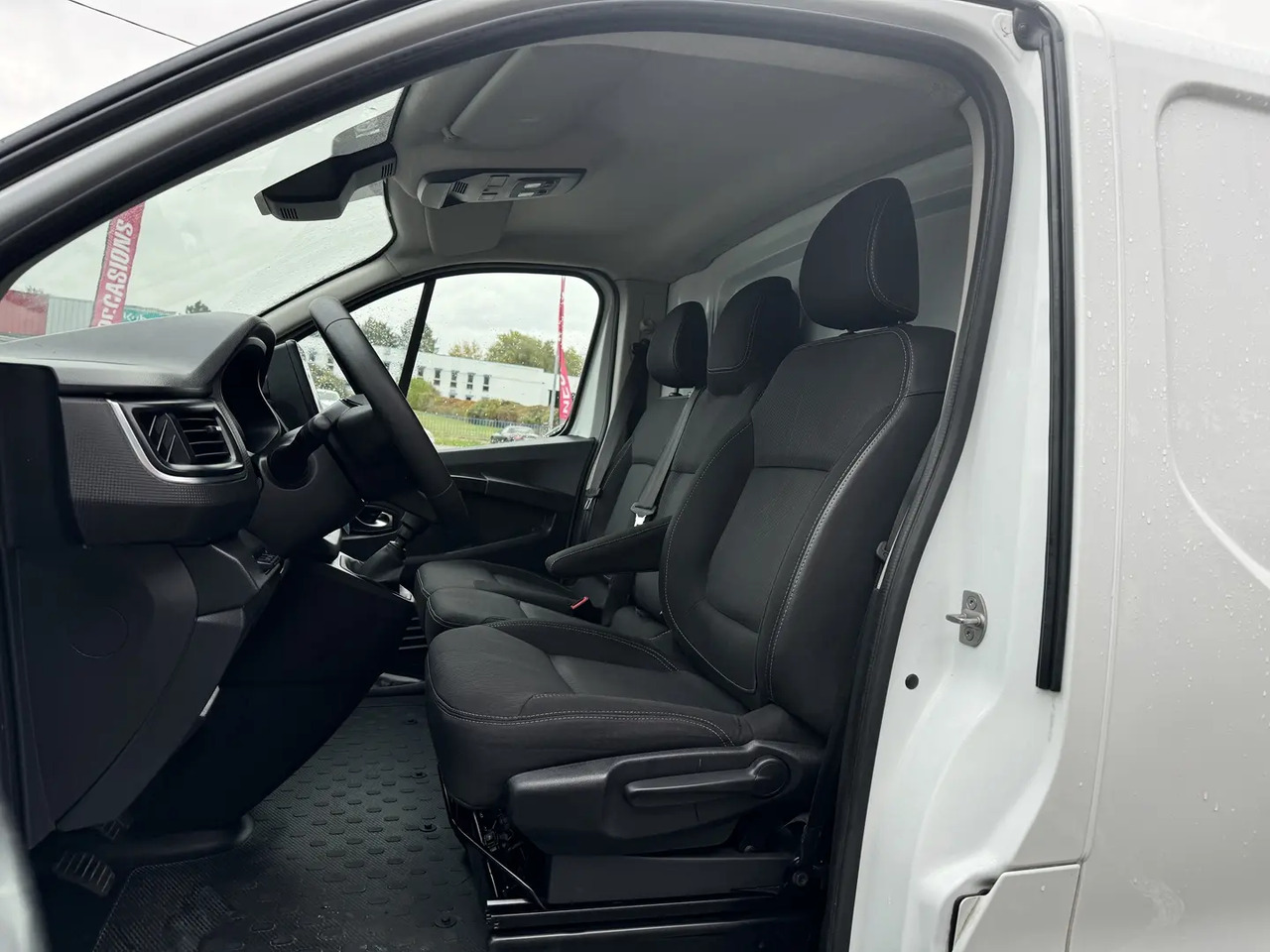 Renault Trafic L1H1 2T8 2.0 BLUE DCI 130CH GRAND CONFORT - Furgón: foto 5 Renault Trafic L1H1 2T8 2.0 BLUE DCI 130CH GRAND CONFORT - Furgón: foto 5