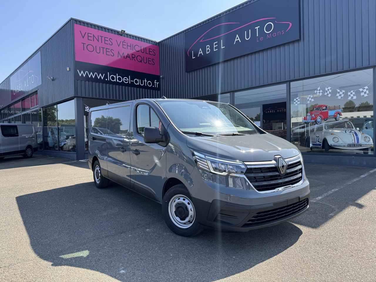 Renault Trafic L2H1 3T 2.0 BLUE DCI 170CH ADVANCE CARPLAY CAM - Furgón: foto 1 Renault Trafic L2H1 3T 2.0 BLUE DCI 170CH ADVANCE CARPLAY CAM - Furgón: foto 1