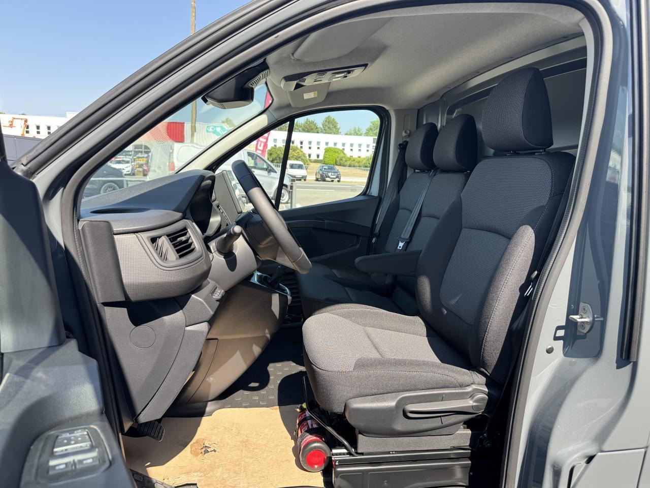 Renault Trafic L2H1 3T 2.0 BLUE DCI 170CH ADVANCE CARPLAY CAM - Furgón: foto 4 Renault Trafic L2H1 3T 2.0 BLUE DCI 170CH ADVANCE CARPLAY CAM - Furgón: foto 4