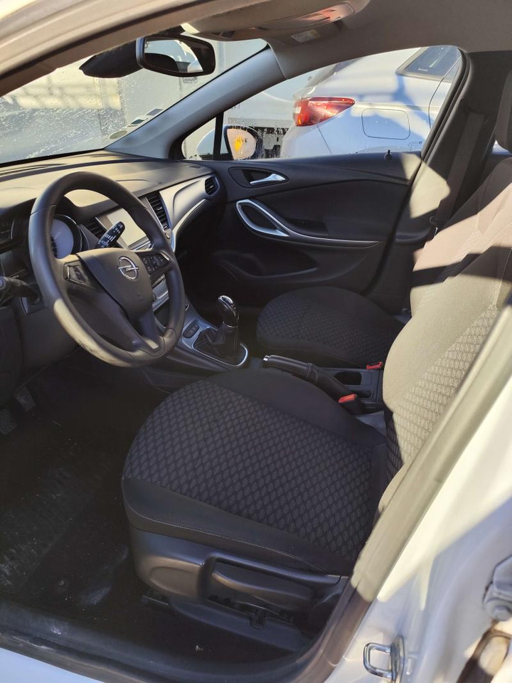 Opel Astra 1,5 Diesel 105 cv BVM6 5 places Edition business - Coche: foto 5 Opel Astra 1,5 Diesel 105 cv BVM6 5 places Edition business - Coche: foto 5