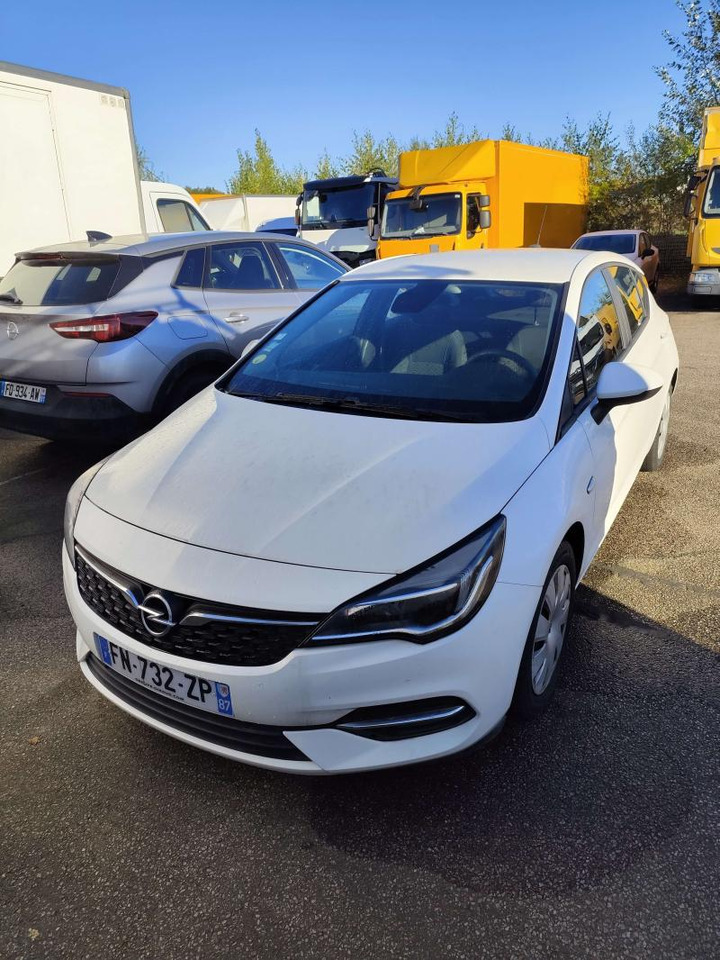 Opel Astra 1,5 Diesel 105 cv BVM6 5 places Edition business - Coche: foto 2 Opel Astra 1,5 Diesel 105 cv BVM6 5 places Edition business - Coche: foto 2