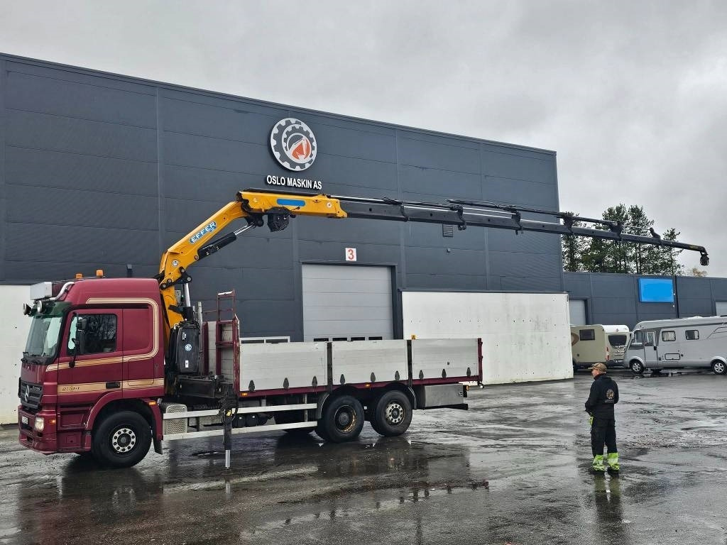 Mercedes-Benz Actros 2544 - Camión grúa: foto 2 Mercedes-Benz Actros 2544 - Camión grúa: foto 2