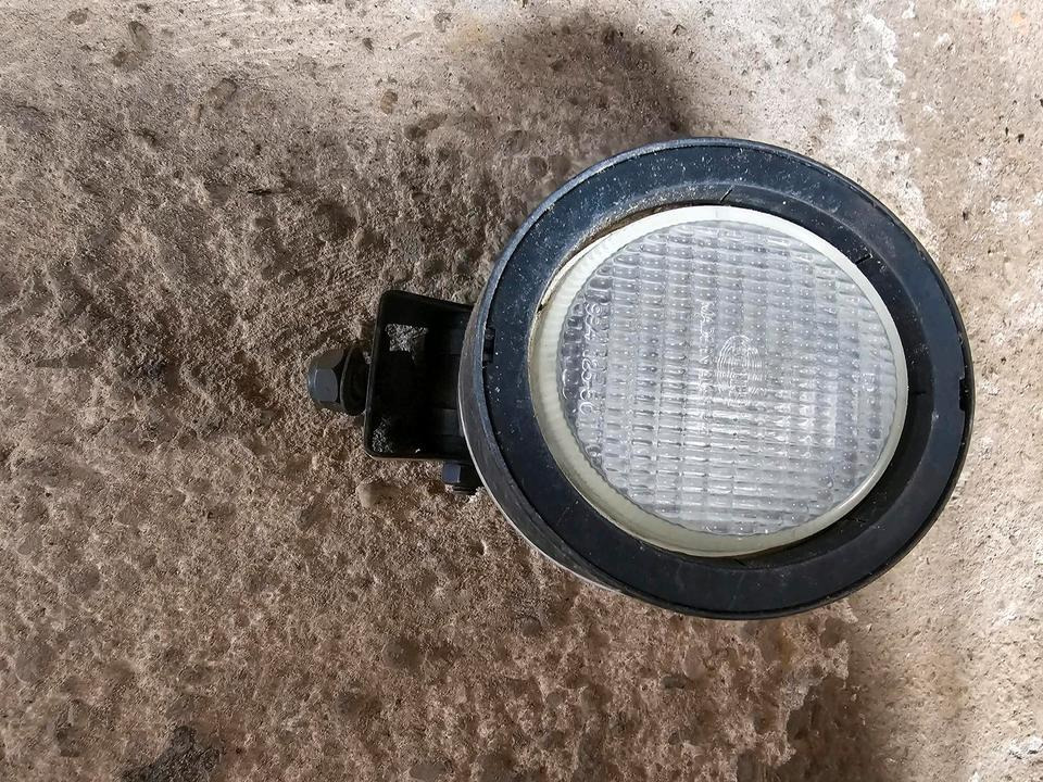 Arbeitsscheinwerfer Fendt Vario 724 722 718 720 716 820 824 415 515 518 - Luz/ Iluminación para Tractor: foto 3 Arbeitsscheinwerfer Fendt Vario 724 722 718 720 716 820 824 415 515 518 - Luz/ Iluminación para Tractor: foto 3