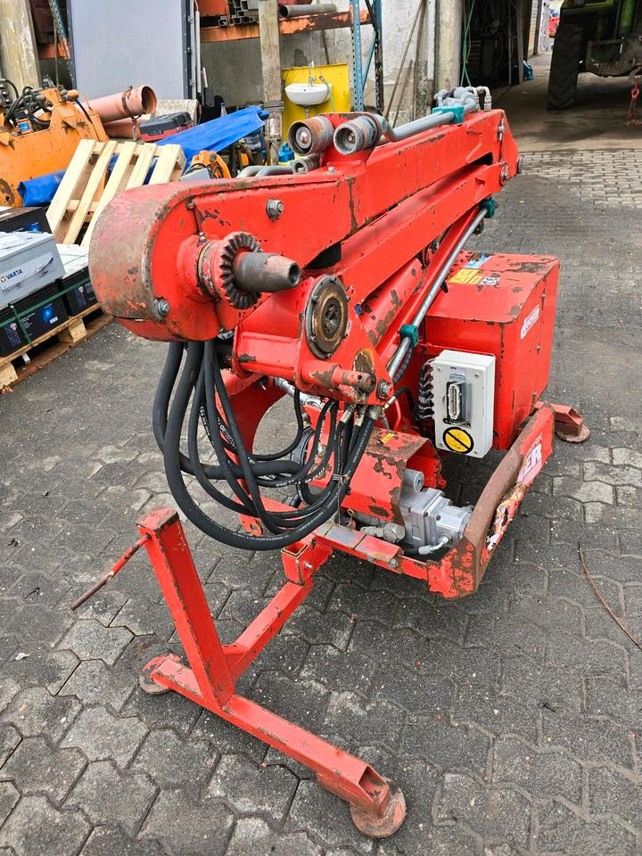 Dücker KBM 350 Mähausleger Böschungsmäher Böschungsmulcher Bankettmulcher Kleintraktore Mulag - Desbrozadora de brazo: foto 5 Dücker KBM 350 Mähausleger Böschungsmäher Böschungsmulcher Bankettmulcher Kleintraktore Mulag - Desbrozadora de brazo: foto 5