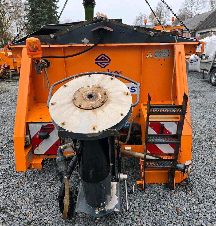 Epoke SH3101 Salzstreuer 1,3m3 Salzsilo passend für Multicar Tremo Lindner Winterdienst Aufbaustreuer Streuautomat Schmidt Küpper-Weisser - Esparcidor de sal: foto 5 Epoke SH3101 Salzstreuer 1,3m3 Salzsilo passend für Multicar Tremo Lindner Winterdienst Aufbaustreuer Streuautomat Schmidt Küpper-Weisser - Esparcidor de sal: foto 5