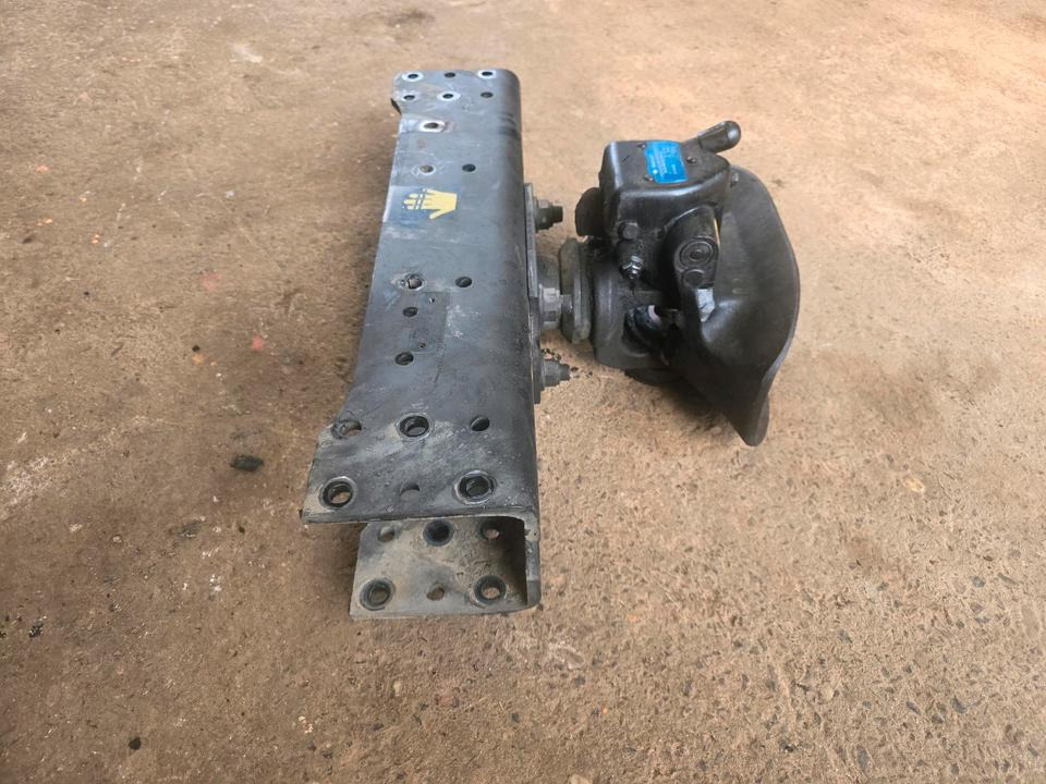 Ringfeder Anhängerkupplung für Unimog U 300 400 500 Anhängermaul Anhängerzugöse Zugmaul Mercedes Benz Zugöse Q36 Q33 Querträger ZGN UGE 405/10 405/12 - Implemento para Camión: foto 4 Ringfeder Anhängerkupplung für Unimog U 300 400 500 Anhängermaul Anhängerzugöse Zugmaul Mercedes Benz Zugöse Q36 Q33 Querträger ZGN UGE 405/10 405/12 - Implemento para Camión: foto 4