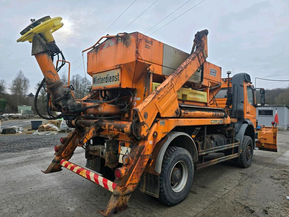 Mercedes-Benz Allrad Atego 1828 AK Absetzkipper Meiller Schmidt Schneepflug Küpper-Weisser Salzstreuer Allrad - Máquina quitanieve: foto 3 Mercedes-Benz Allrad Atego 1828 AK Absetzkipper Meiller Schmidt Schneepflug Küpper-Weisser Salzstreuer Allrad - Máquina quitanieve: foto 3