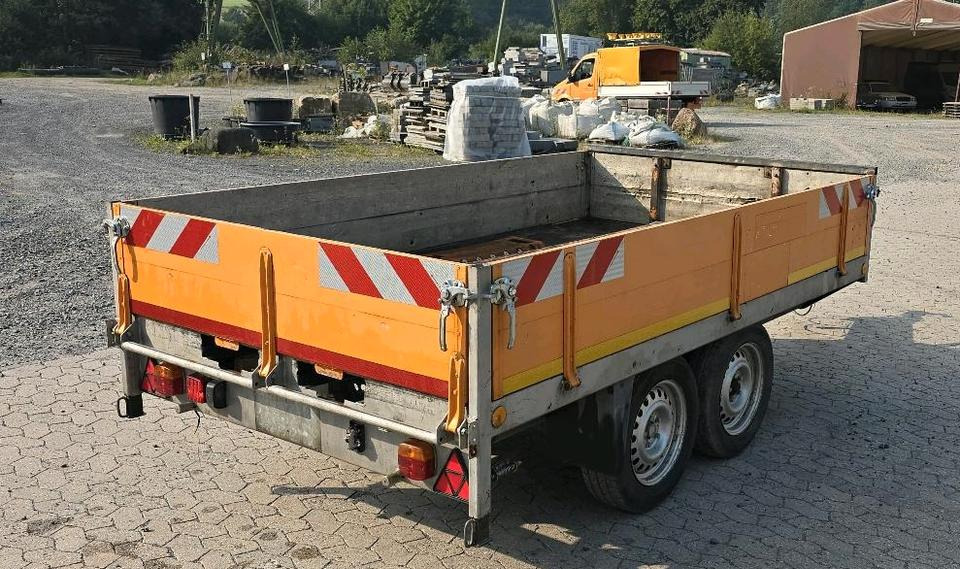 Mersch Hochlader Tieflader mit Auffahrrampen Anhänger PKW Tandemanhänger Wechselzugöse Höhenverstellbare Zugdeichsel - Remolque plataforma/ Caja abierta: foto 4 Mersch Hochlader Tieflader mit Auffahrrampen Anhänger PKW Tandemanhänger Wechselzugöse Höhenverstellbare Zugdeichsel - Remolque plataforma/ Caja abierta: foto 4
