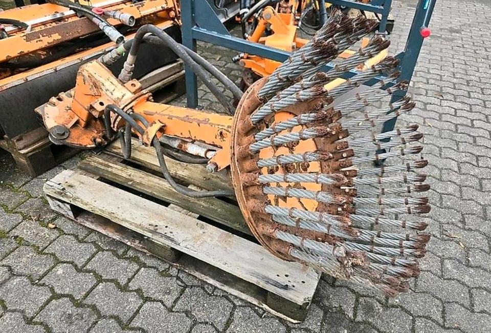 Mulag Flächenbürste Wildkrautbürste für Mähausleger MKM FME FMK 500 600 700 Böschungsmäher Böschungsmulcher - Barredora cucharón: foto 2 Mulag Flächenbürste Wildkrautbürste für Mähausleger MKM FME FMK 500 600 700 Böschungsmäher Böschungsmulcher - Barredora cucharón: foto 2