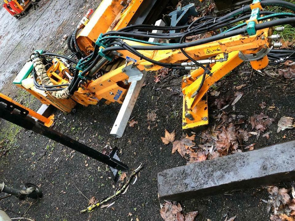 Mulag MRK 300 Randstreifenmäher Böschungsmulcher Mähausleger MKM - Desbrozadora lateral: foto 1 Mulag MRK 300 Randstreifenmäher Böschungsmulcher Mähausleger MKM - Desbrozadora lateral: foto 1