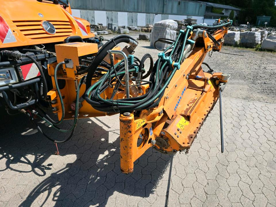 Mulag MRM 300 Randstreifenmäher Leitpfostenmähgerät Böschungsmäher Böschungsmulcher Unimog 400 300 500 423 430 318 530 Mulchgerät - Desbrozadora lateral: foto 2 Mulag MRM 300 Randstreifenmäher Leitpfostenmähgerät Böschungsmäher Böschungsmulcher Unimog 400 300 500 423 430 318 530 Mulchgerät - Desbrozadora lateral: foto 2