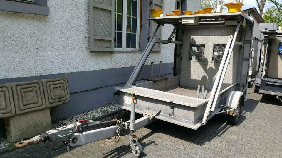 Mersch Absperrtafel mit Funkwarnmeldeanlage vz 616 615 nissen - Remolque: foto 2 Mersch Absperrtafel mit Funkwarnmeldeanlage vz 616 615 nissen - Remolque: foto 2