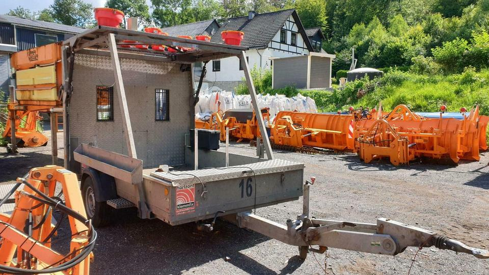 Mersch LED Absperrtafel Sperrwand Verkehrssicherungsanhänger VZ - Remolque: foto 4 Mersch LED Absperrtafel Sperrwand Verkehrssicherungsanhänger VZ - Remolque: foto 4