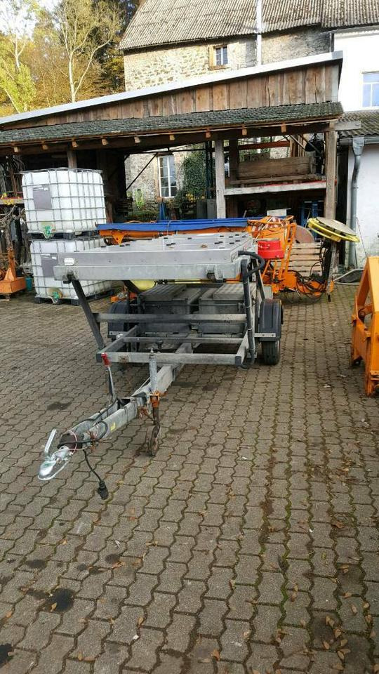 Mersch LED Verkehrsleitanhänger Verkehrsleittafel Nissen Horizont - Remolque: foto 5 Mersch LED Verkehrsleitanhänger Verkehrsleittafel Nissen Horizont - Remolque: foto 5