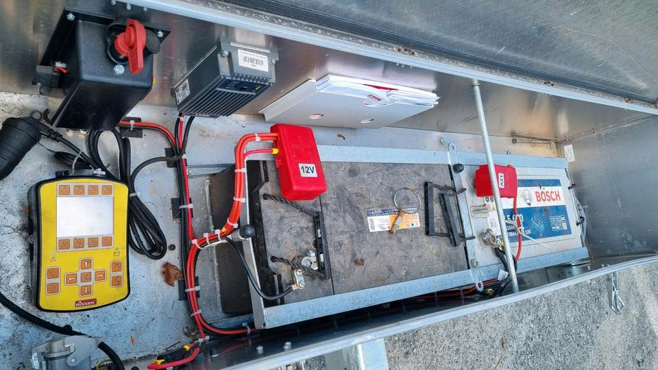 Remolque Nissen Absperrtafel 2022 A31/18 FAT Verkehrsleittafel Verkehrsleitanhänger Verkehrssicherungsanhänger Leitanhänger Leittafel Baustellenabsicherung: foto 10