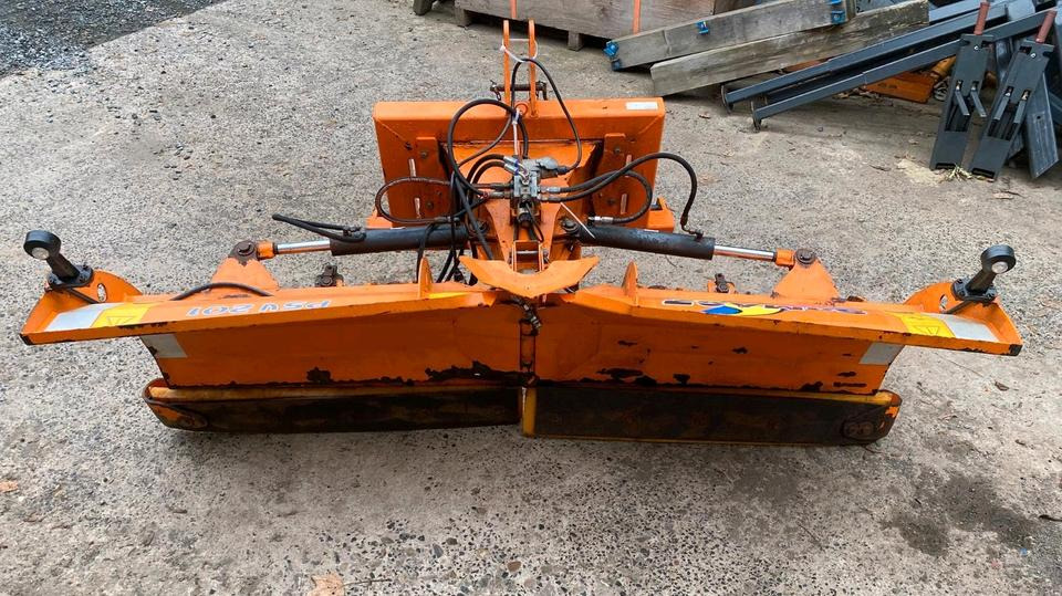 SaMASZ PSV 201 G V-Pflug Keilpflug Variopflug Schneeschieber Schneeschild Winterdienst Räumschild Schneepflug passend für Traktor Fronthydraulik - Cuchilla quitanieves: foto 3 SaMASZ PSV 201 G V-Pflug Keilpflug Variopflug Schneeschieber Schneeschild Winterdienst Räumschild Schneepflug passend für Traktor Fronthydraulik - Cuchilla quitanieves: foto 3