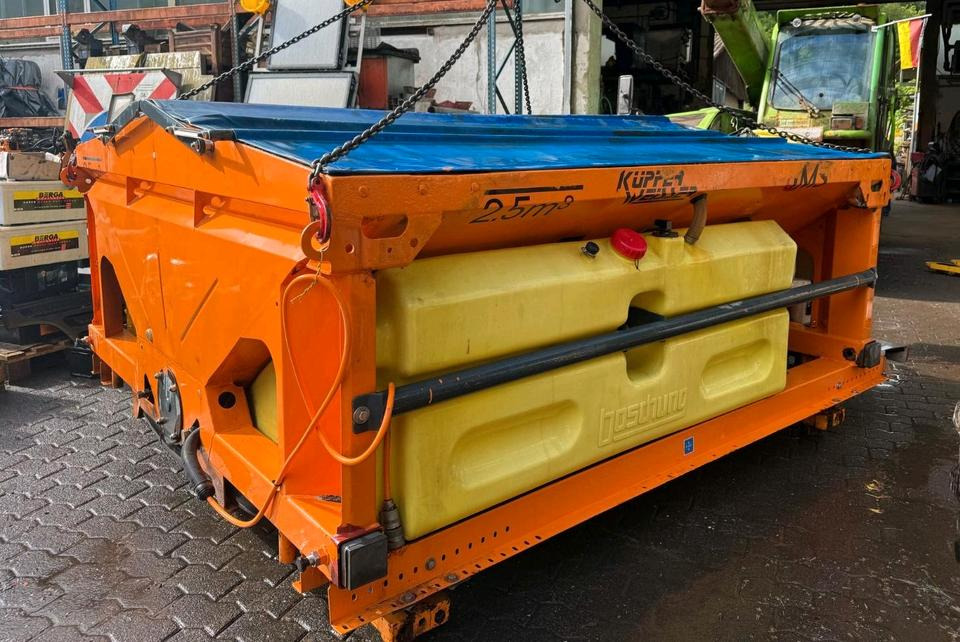 Salzstreuer Küpper-Weisser 2,7m3 IMS IMSSL F25027 HFS für Unimog UGN UGE 424 427 405 U300 U 300 400 500 MERCEDES-BENZ 218 219 318 323 423 427 327 430 429 430 435 Salzsilo Streuautomat Winterdienst - Esparcidor de sal: foto 3 Salzstreuer Küpper-Weisser 2,7m3 IMS IMSSL F25027 HFS für Unimog UGN UGE 424 427 405 U300 U 300 400 500 MERCEDES-BENZ 218 219 318 323 423 427 327 430 429 430 435 Salzsilo Streuautomat Winterdienst - Esparcidor de sal: foto 3