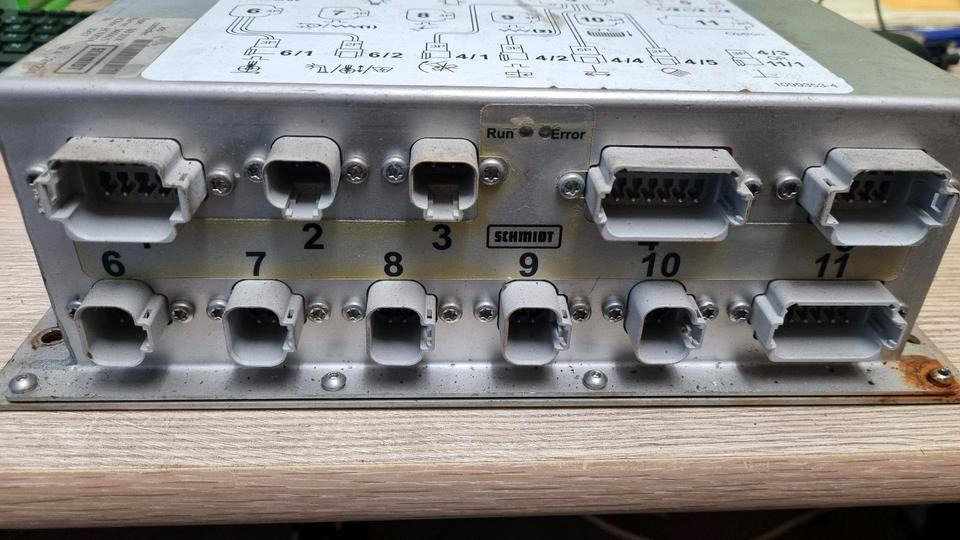 Schmidt NU 501K Job Controller Stratos Salzstreuer Rechner Bordcomputer Bedienung 3460425 - Unidad de control para Vehículo municipal: foto 2 Schmidt NU 501K Job Controller Stratos Salzstreuer Rechner Bordcomputer Bedienung 3460425 - Unidad de control para Vehículo municipal: foto 2