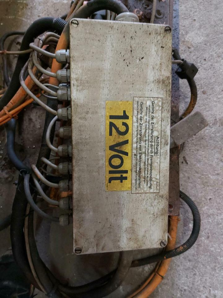 Schmidt Salzstreuer SST DST Hydr. Steuerblock Platine Steuerung - Hidráulica para Vehículo municipal: foto 1 Schmidt Salzstreuer SST DST Hydr. Steuerblock Platine Steuerung - Hidráulica para Vehículo municipal: foto 1