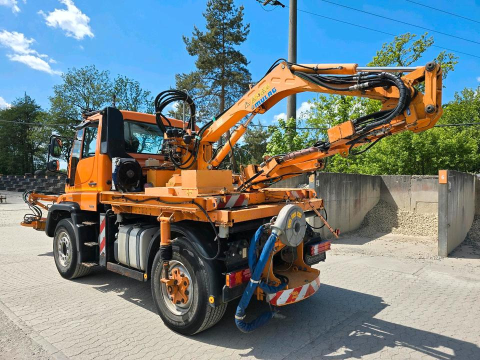 Unimog U400 405/12 6-Zylinder mit Mulag Böschungsmäher Böschungsmulcher Frontmäher Randstreifenmäher Mercedes-Benz U 400 300 500 - Máquina quitanieve: foto 5 Unimog U400 405/12 6-Zylinder mit Mulag Böschungsmäher Böschungsmulcher Frontmäher Randstreifenmäher Mercedes-Benz U 400 300 500 - Máquina quitanieve: foto 5
