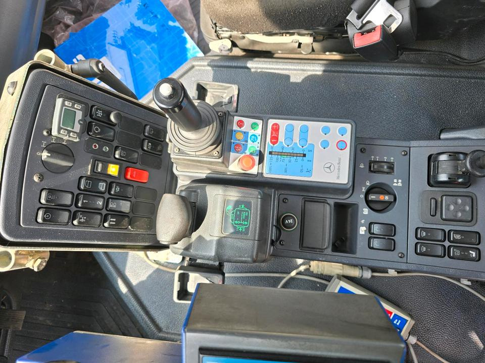 Máquina quitanieve Unimog U400 6-Zylinder 2010 405/10 405/12 NKS-Z-UGN-43K Bluetec 5 Mercedes-Benz  UGE UGN Mulag MHU 800  Mähausleger Böschungsmäher Böschungsmulcher Küpper-Weisser IMS Salzstreuer: foto 15