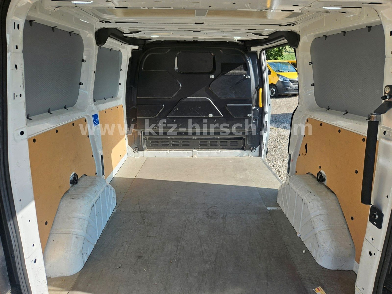 Ford Transit Custom Klima Sitzhzg Bluetooth Multi 1Hd - Furgón: foto 5 Ford Transit Custom Klima Sitzhzg Bluetooth Multi 1Hd - Furgón: foto 5