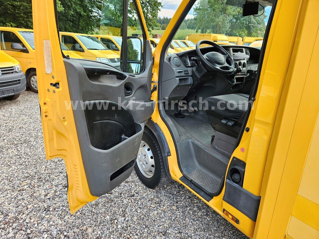 Furgoneta caja cerrada Iveco Daily 1.Hand*EU4* Regale Integralkoffer DHL POST: foto 9