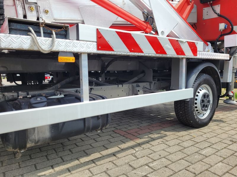 Iveco Daily 35S12 podnośnik koszowy 21 m Multitel MX210 - Camión con plataforma elevadora: foto 4 Iveco Daily 35S12 podnośnik koszowy 21 m Multitel MX210 - Camión con plataforma elevadora: foto 4