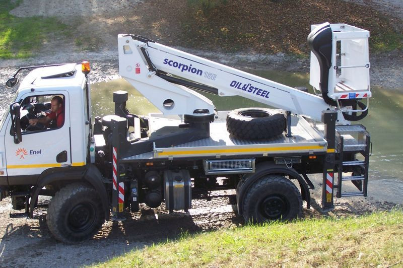 Oil&Steel Scorpion 15E 16m zamontowany na Mercedes-Benz Unimog U20 4x4 - Camión con plataforma elevadora: foto 3 Oil&Steel Scorpion 15E 16m zamontowany na Mercedes-Benz Unimog U20 4x4 - Camión con plataforma elevadora: foto 3