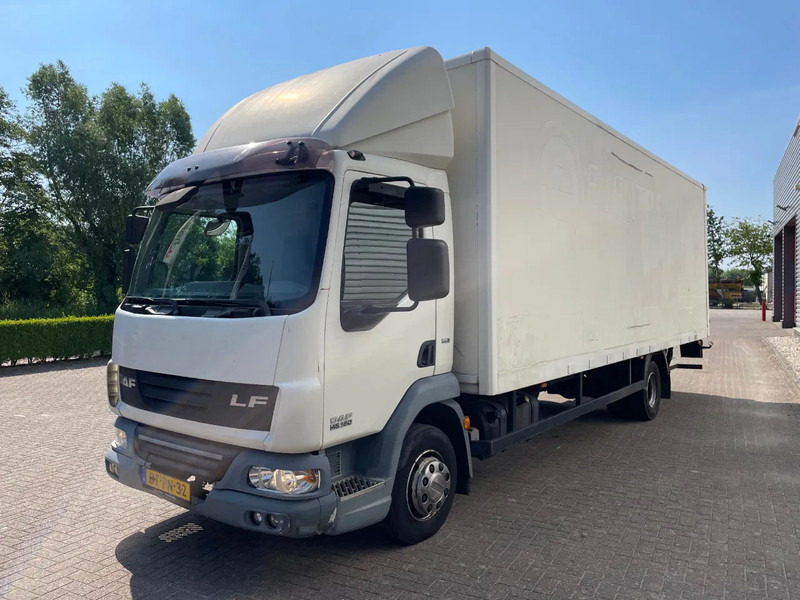 DAF LF 45 / HOLLAND TRUCK / DHOLLANDIA LAADKLEP 1500 KG / AUTOMAAT / - Camión caja cerrada: foto 2 DAF LF 45 / HOLLAND TRUCK / DHOLLANDIA LAADKLEP 1500 KG / AUTOMAAT / - Camión caja cerrada: foto 2