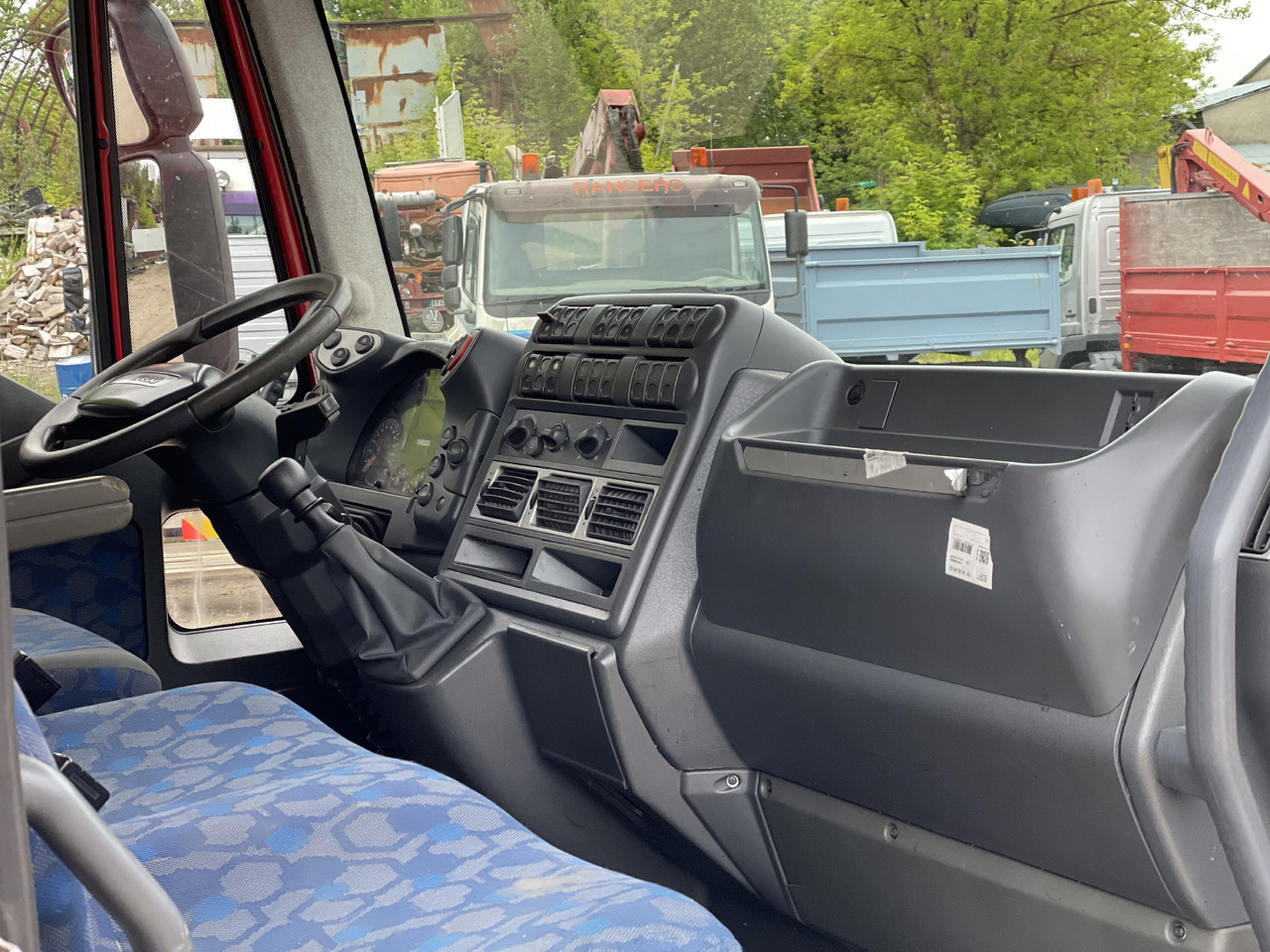 Camión grúa IVECO EUROCARGO: foto 15 Camión grúa IVECO EUROCARGO: foto 15